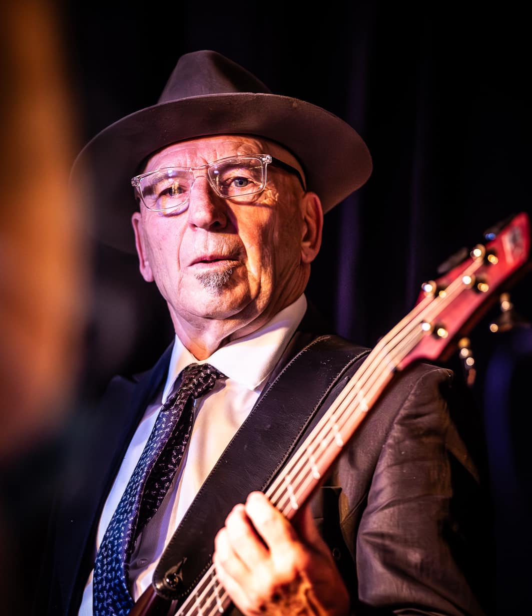 Bruce Grey — Bass & Vocals