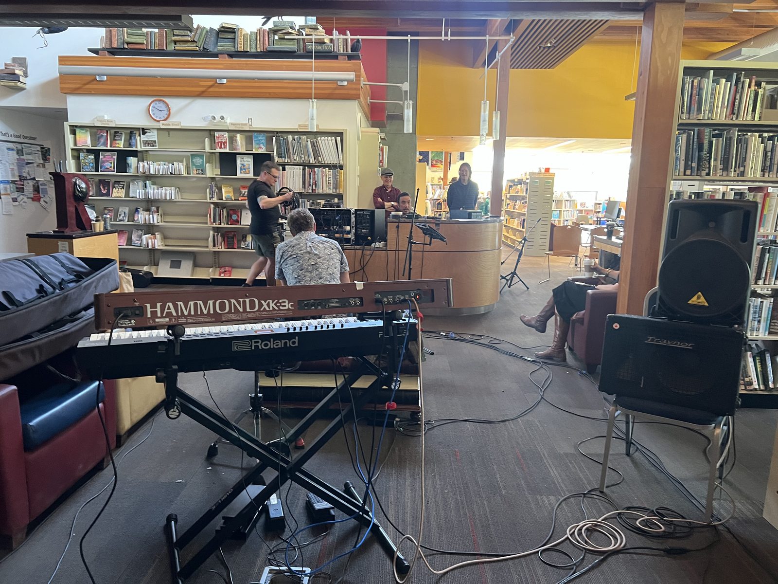 Hammond XK-3c with Felix Fung and crew at the console